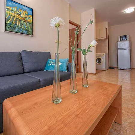 Elit 4 Apartman Napospart
