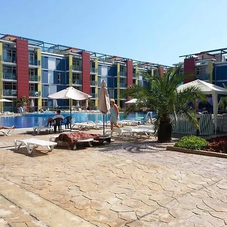 Апартаменти Elit 4 Apartments *