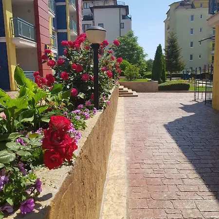 Elit 4 Apartments Апартаменти Сонячний Берег