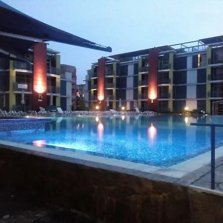 Апартаменти Elit 4 Apartments