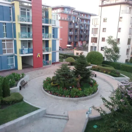 Elit 4 * Napospart