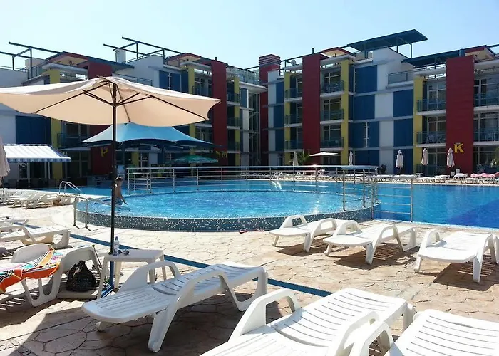 Elit 4 * Slantchev Briag