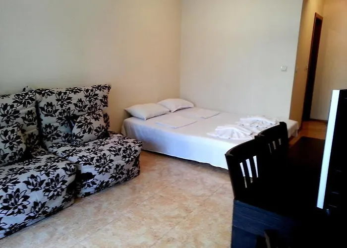 Elit 4 * Slantchev Briag